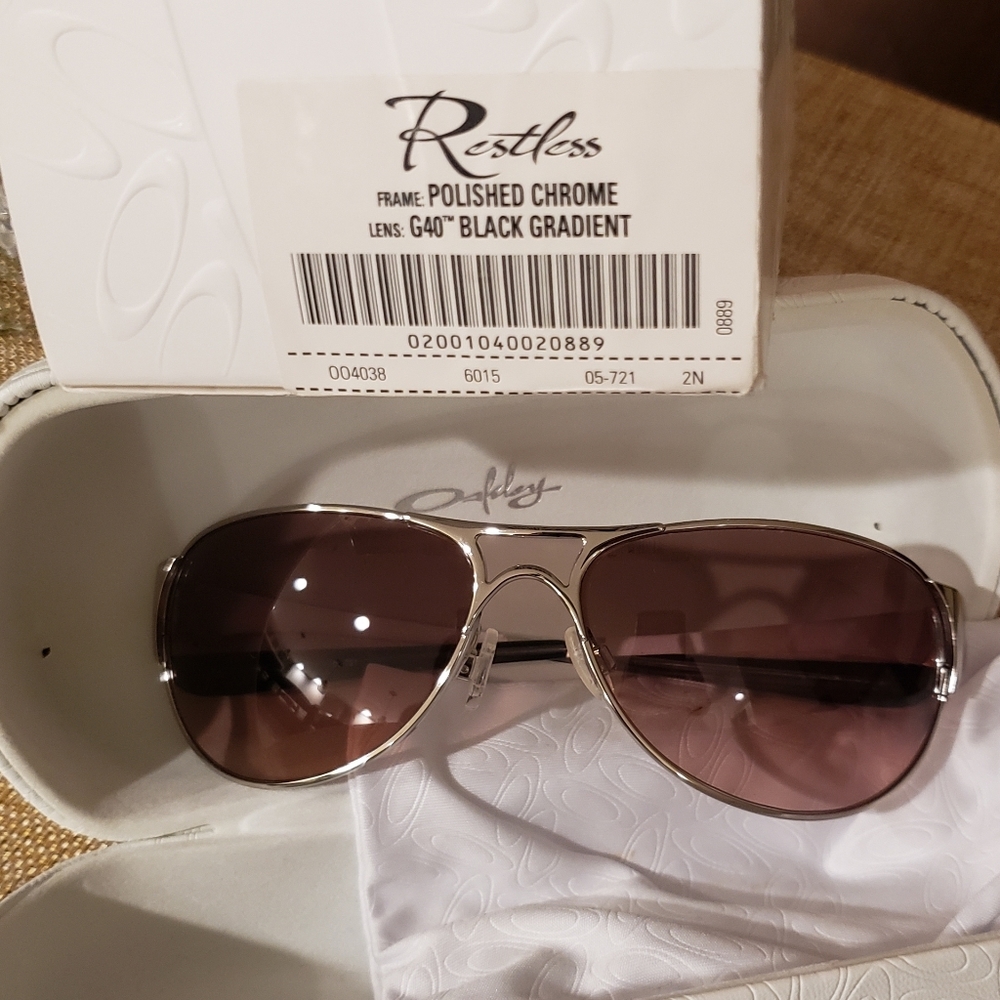 Oakley Womens "Restless" Sunglasses